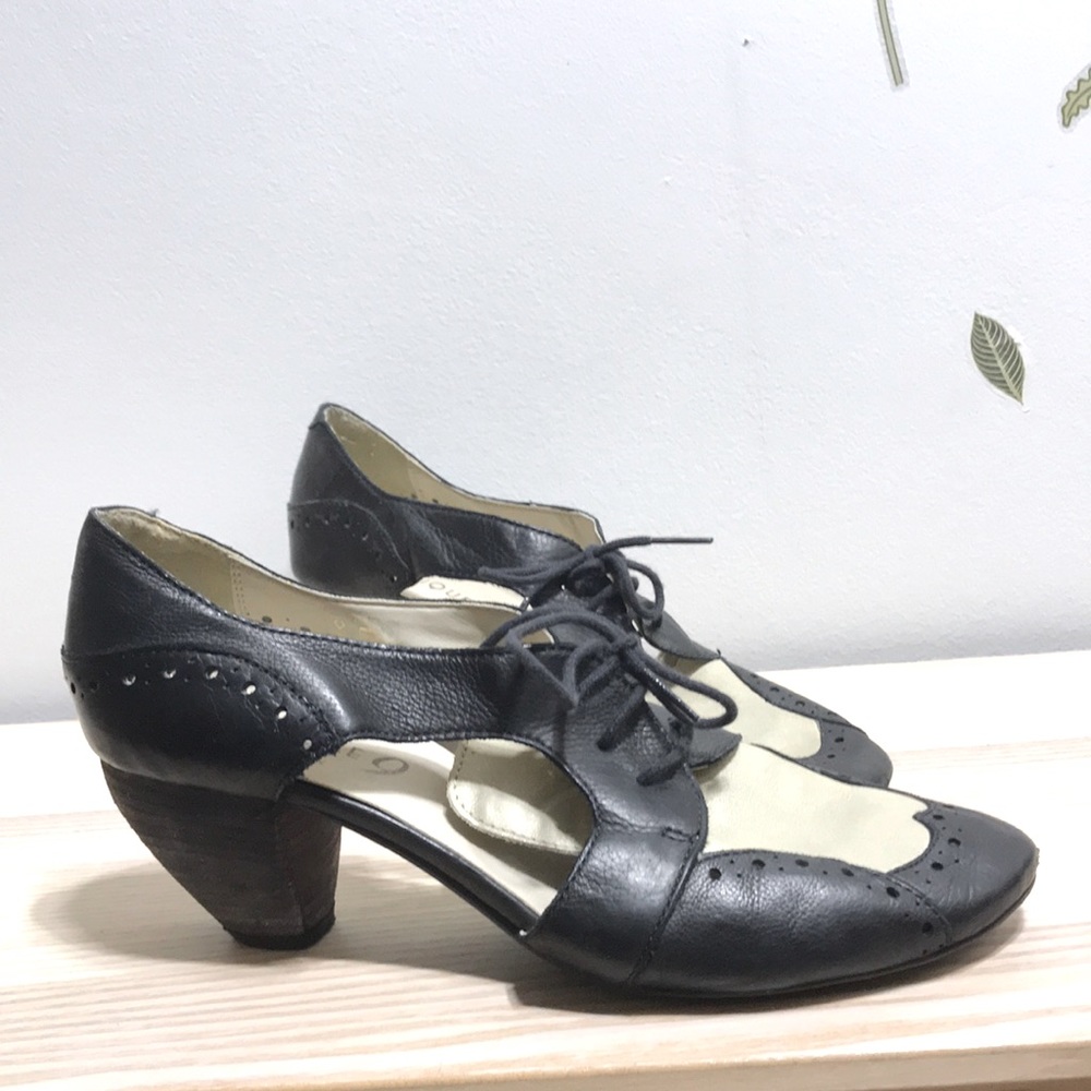 Tuxedo cut out heels